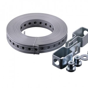 Mounting set for water tanks
