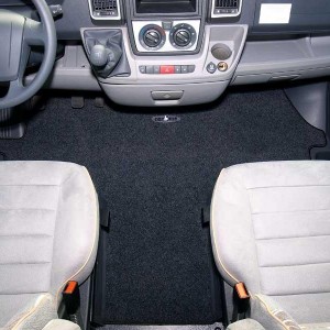 Килимчета за под за кабината на Renault Trafic след 2014 г.