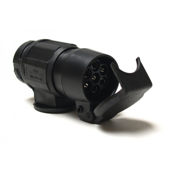 Short adapter 13-pin socket to 7-pin plug on trailer